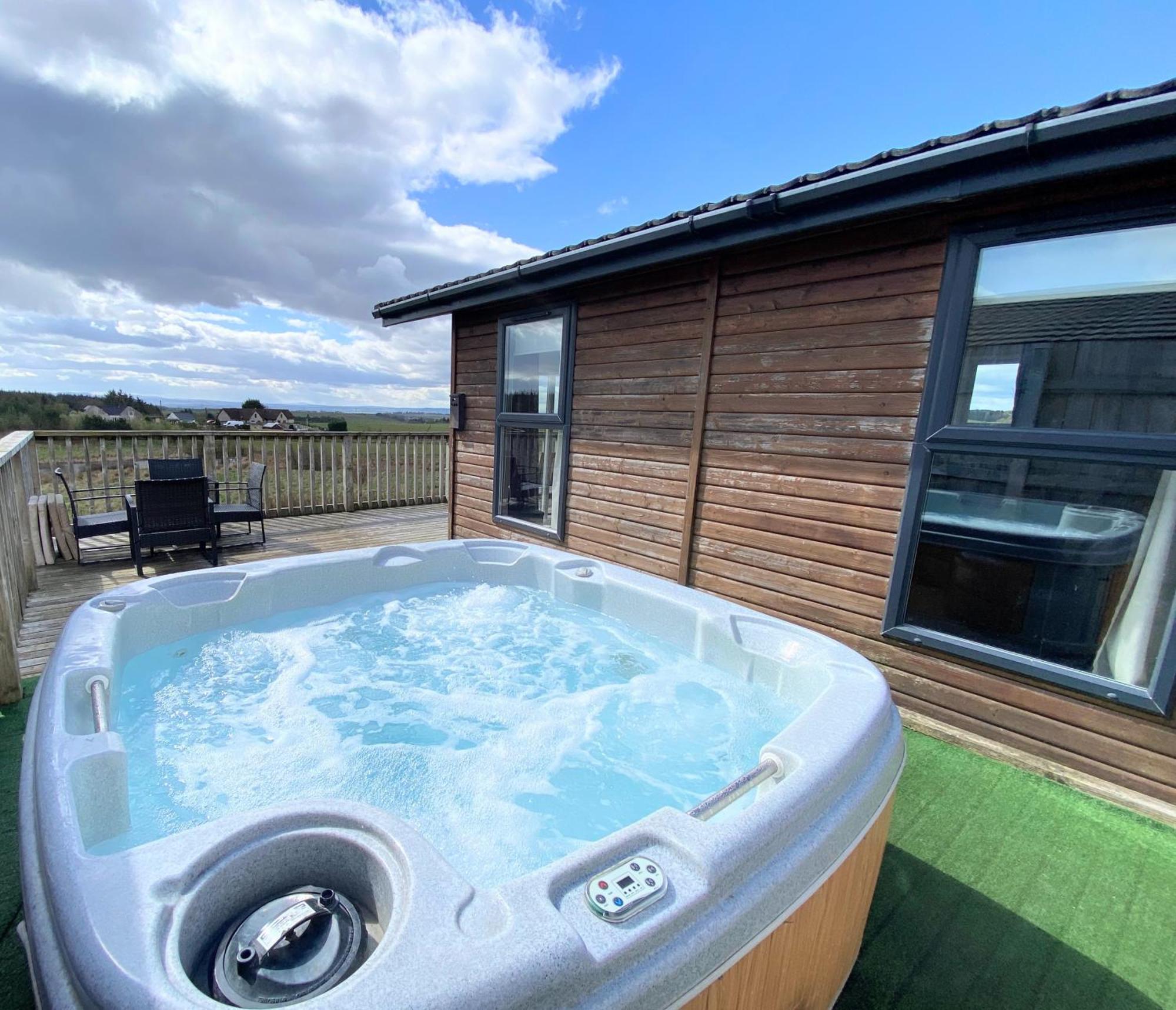 Benarty 11 With Private Hot Tub - Fife - Loch Leven - Lomond Hills - Pet Friendly Vila Kelty Exterior foto