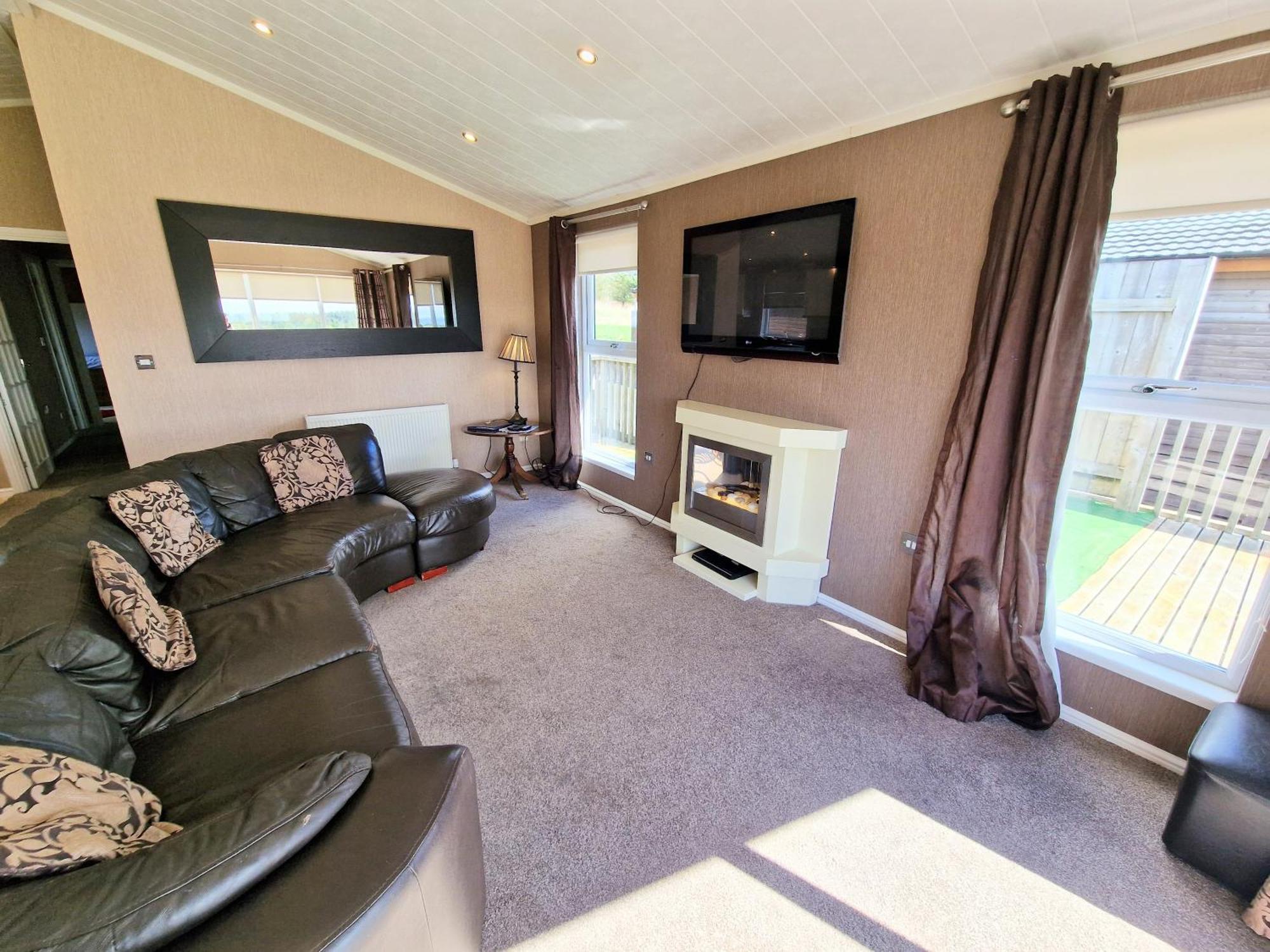Benarty 11 With Private Hot Tub - Fife - Loch Leven - Lomond Hills - Pet Friendly Vila Kelty Exterior foto