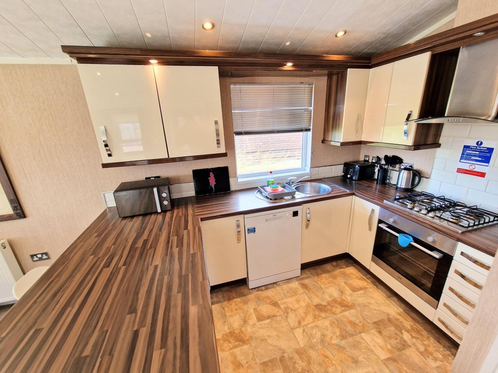 Benarty 11 With Private Hot Tub - Fife - Loch Leven - Lomond Hills - Pet Friendly Vila Kelty Exterior foto