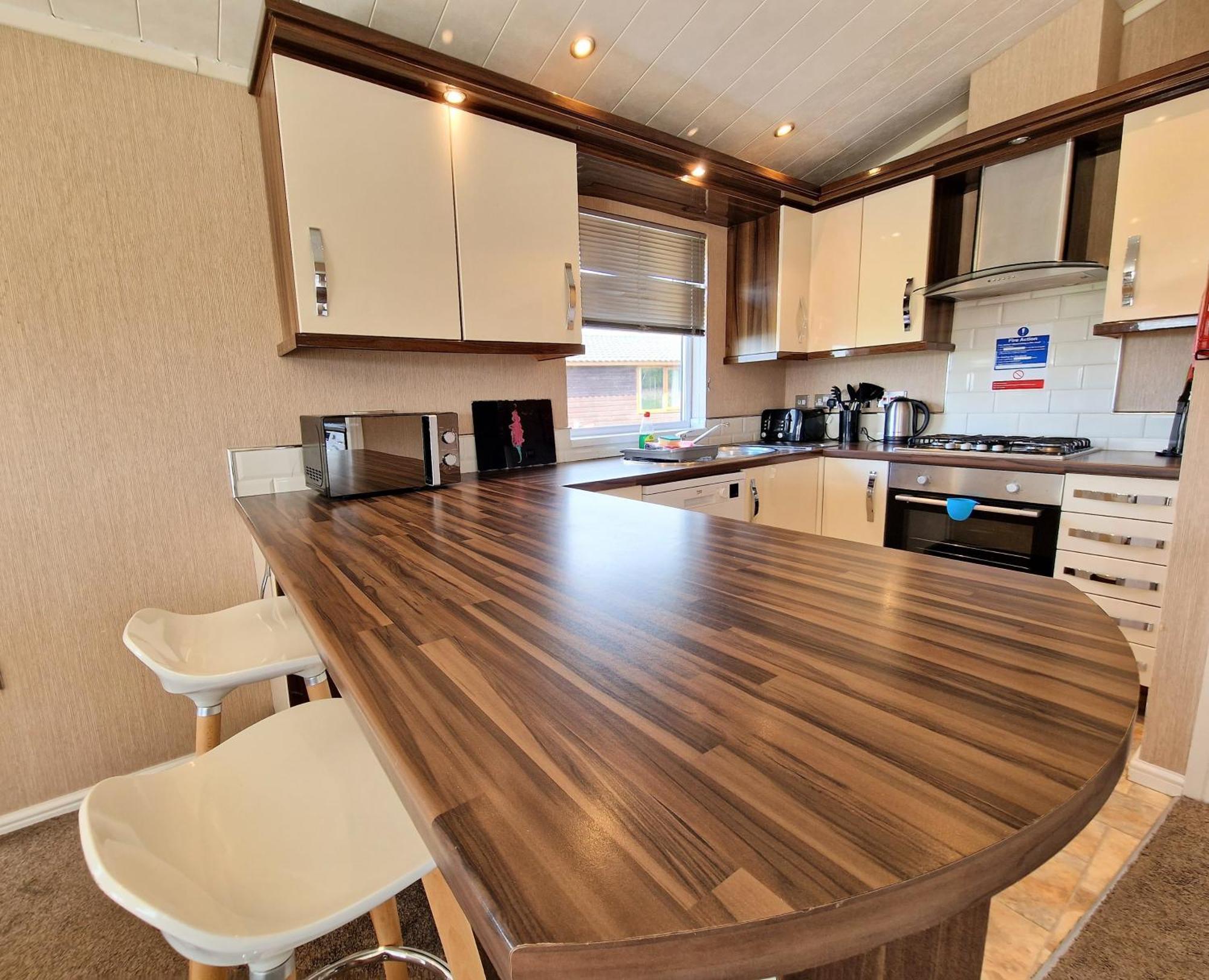 Benarty 11 With Private Hot Tub - Fife - Loch Leven - Lomond Hills - Pet Friendly Vila Kelty Exterior foto